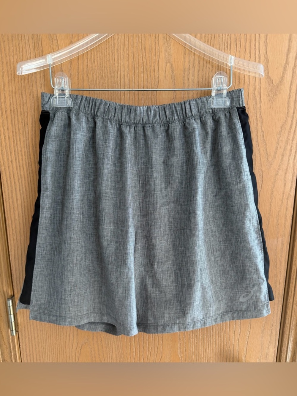 ASICS EUC Gray Black Built-In Liner Athletic Running Shorts Mens Size Large